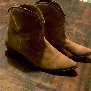 Tan ankle boot booties